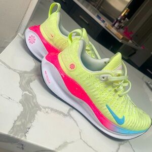 Nike InfinityRN 4
Women's Road Running Shoes
Size: 5.5